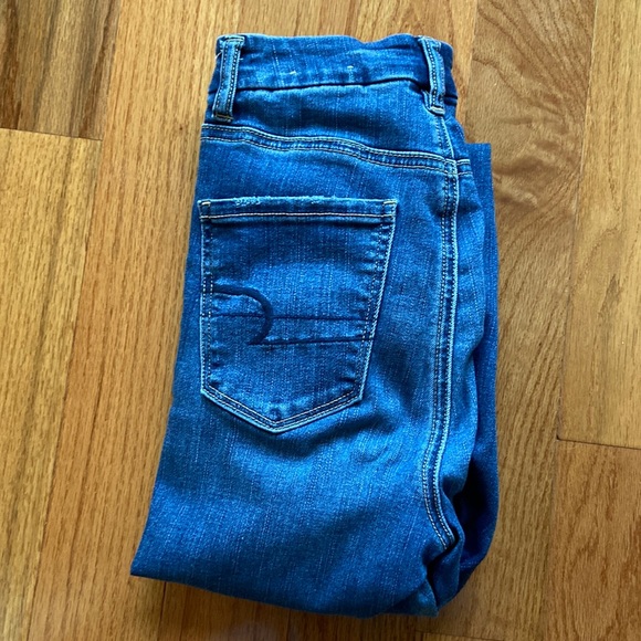 American Eagle Curvy Super Hi-Rise Jeggings - Picture 3 of 7